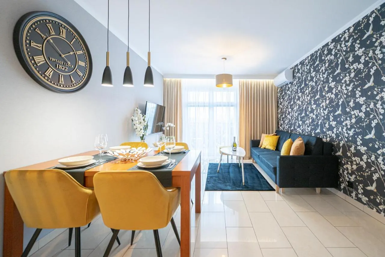 Apartament 55M2 - Darmowy Garaz - Klimatyzacja - Centrum - 24Na7