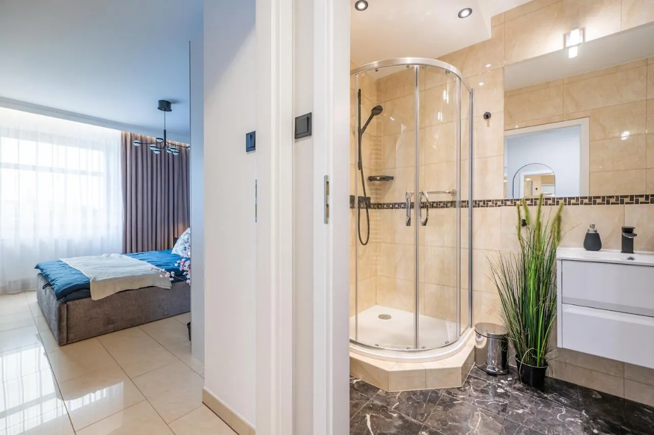 Apartment Apartament 55M2 - Darmowy Garaz - Klimatyzacja - Centrum - 24Na7